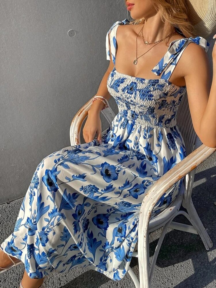 Robe longue fleurie chic et élégante bleue avec bretelles à nouer robe longue fleurie chic et elegante bleue avec bretelles a nouer 4